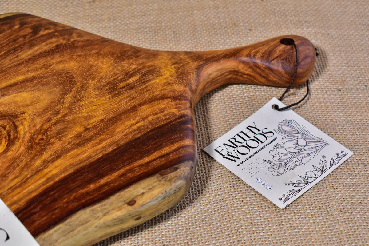 Handcrafted Indian Rosewood Chopping Board - product view 4
