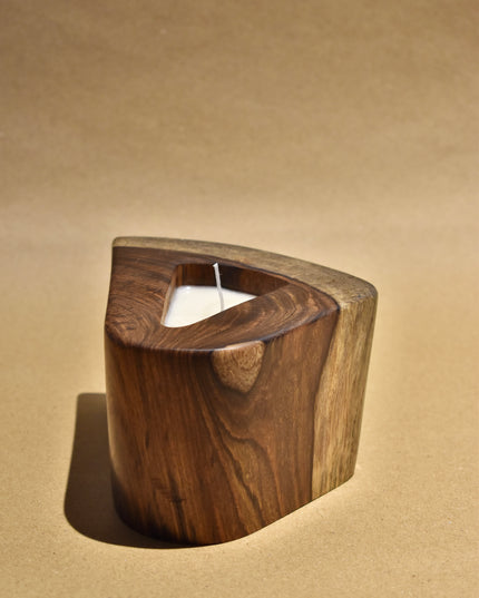 Walnut Wood Candle with Atlantic Breeze