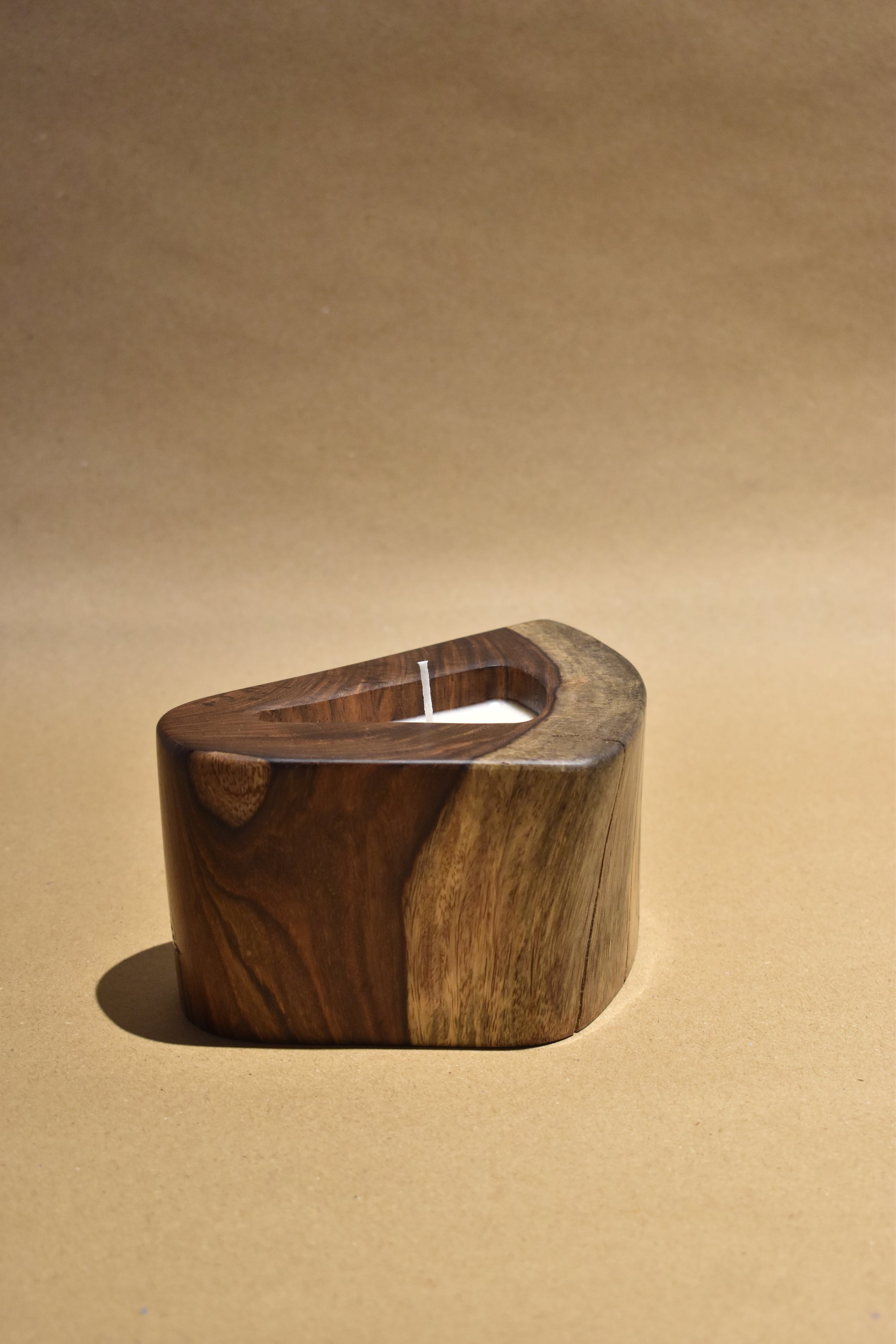 Walnut Wood Candle with Atlantic Breeze