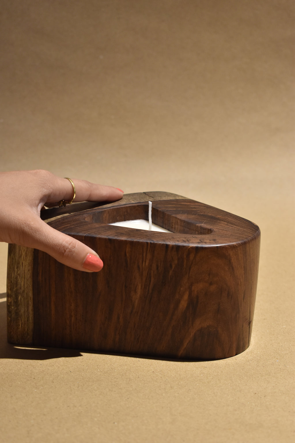 Walnut Wood Candle with Atlantic Breeze