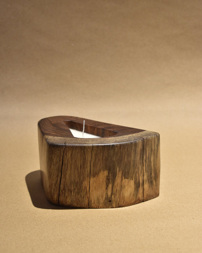 Walnut Wood Candle with Atlantic Breeze