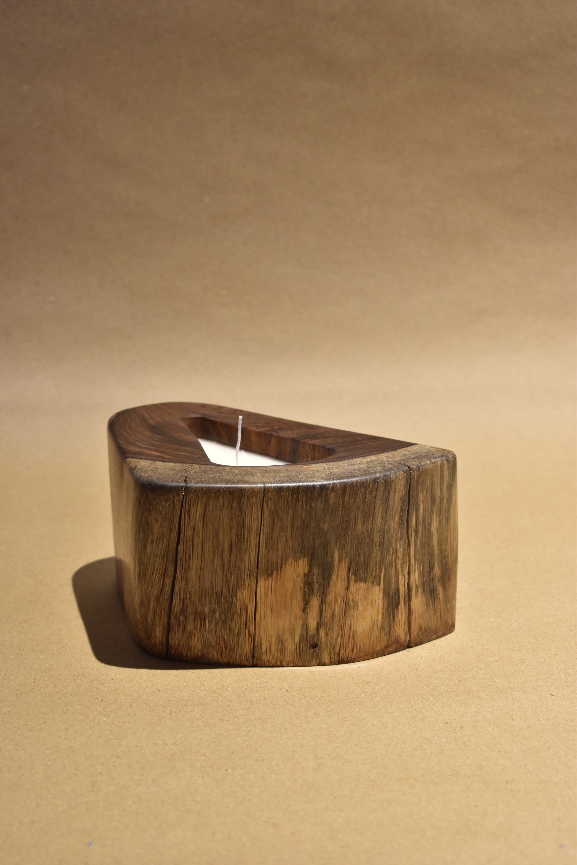 Walnut Wood Candle with Atlantic Breeze